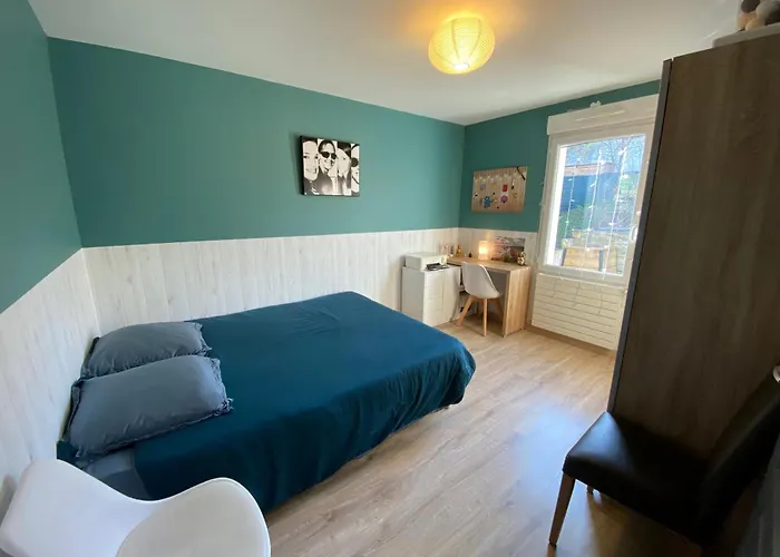Maison Chic Avec Jacuzzi & Jardin Paisible