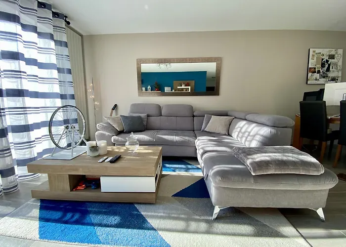 Maison Chic Avec Jacuzzi & Jardin Paisible